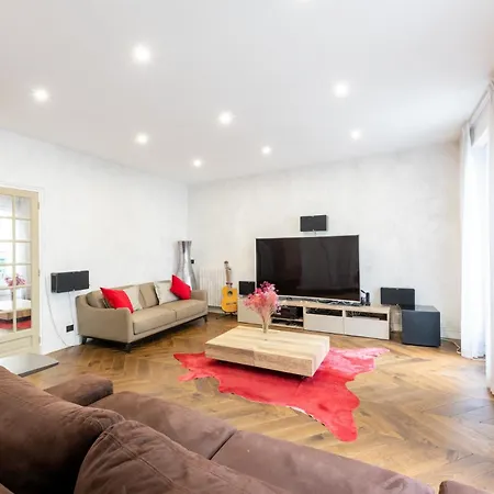 Passy Spacieux 2 Balcon *