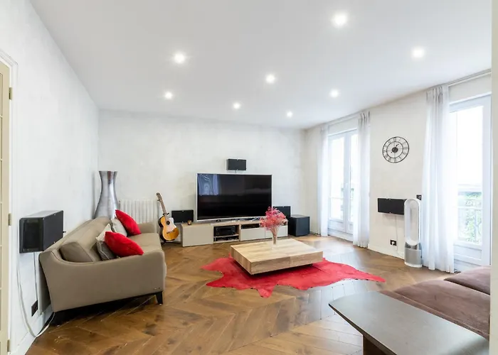 Passy Spacieux 2 Balcon Apartman *
