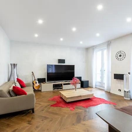 Passy Spacieux 2 Balcon Apartamento *
